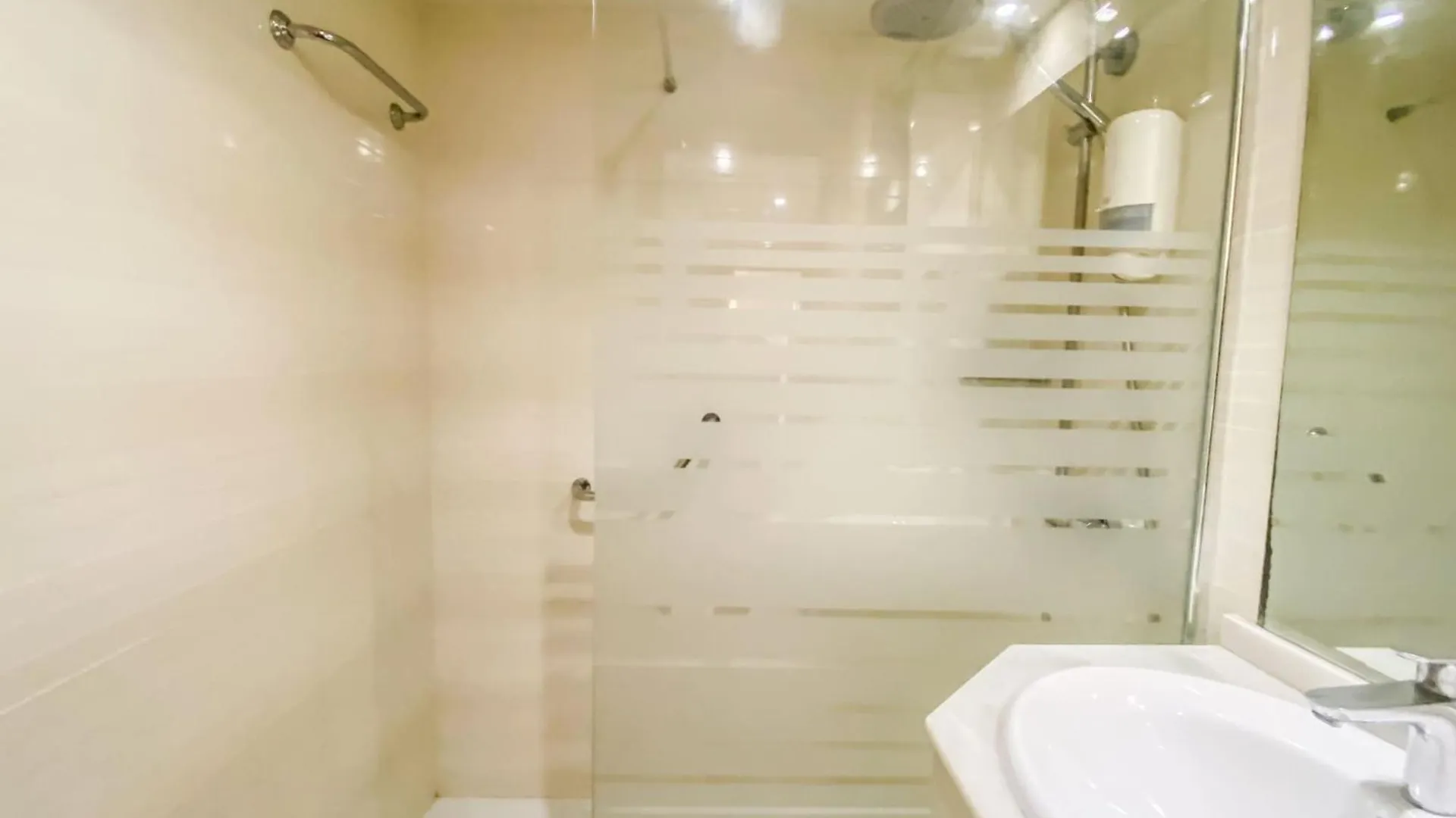 בנאלמדנה Comforting Apartment With Shared Pool